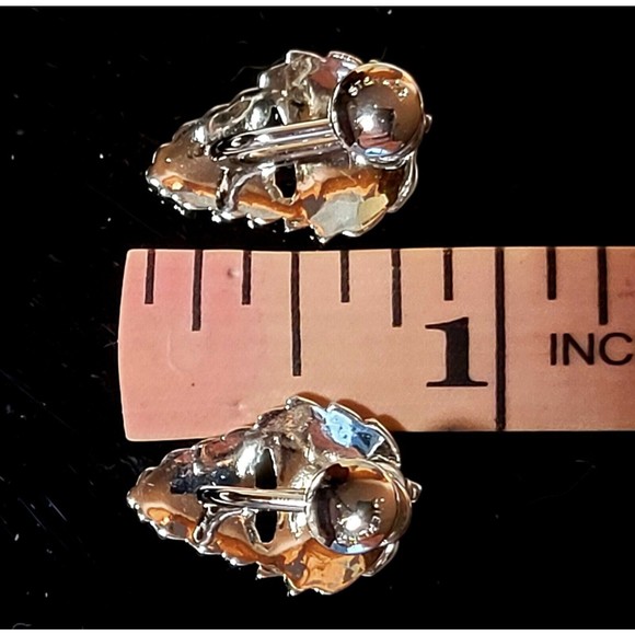 MCM Sterling Silver Grape Cluster Filigree Earrings Screw Back Closures 1950 EUC - Picture 5 of 7